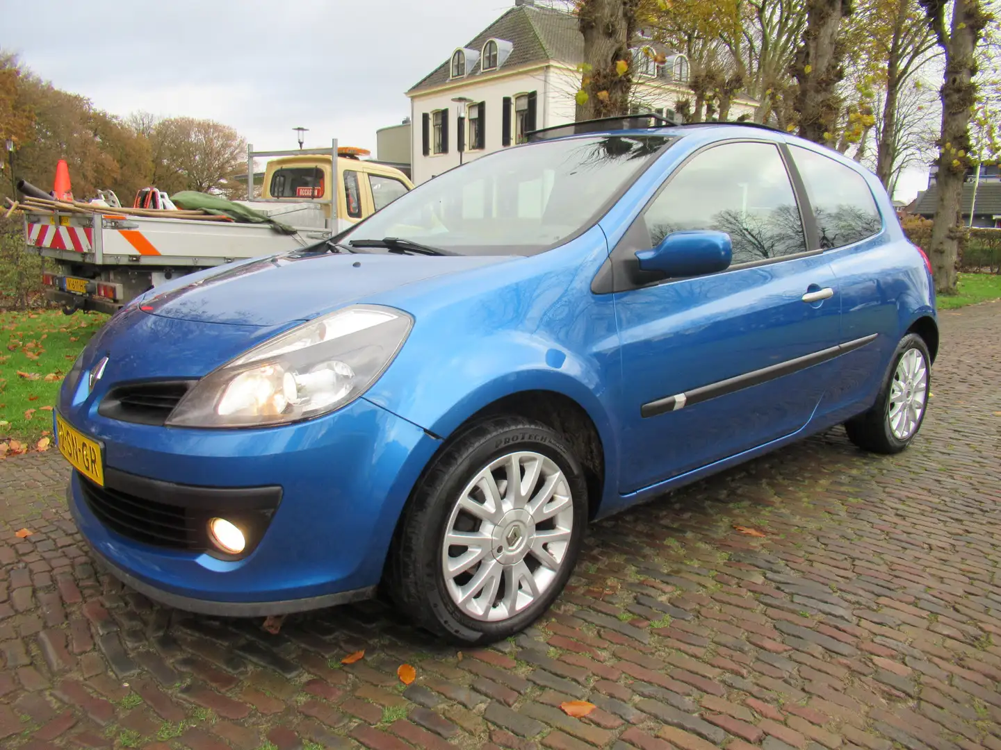 Renault Clio 1.4-16V Dynamique Luxe Airco Xenon Electrisch glaz Blau - 1