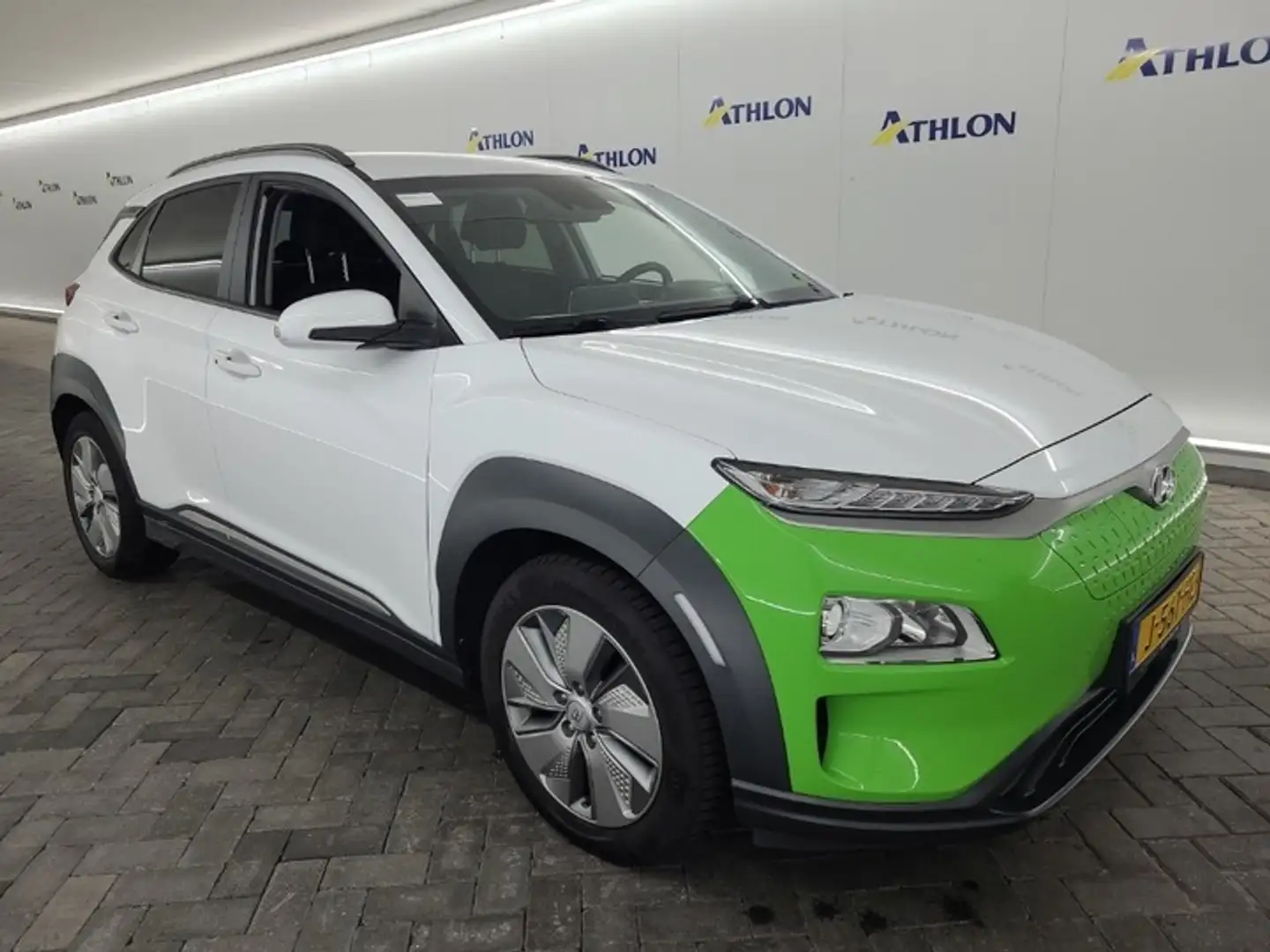 Hyundai KONA EV Fashion 64 kWh (204 PK) 1e-Eig,. & Dealer-Onder Wit - 2