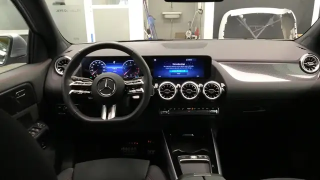 Mercedes-Benz Gla view 8