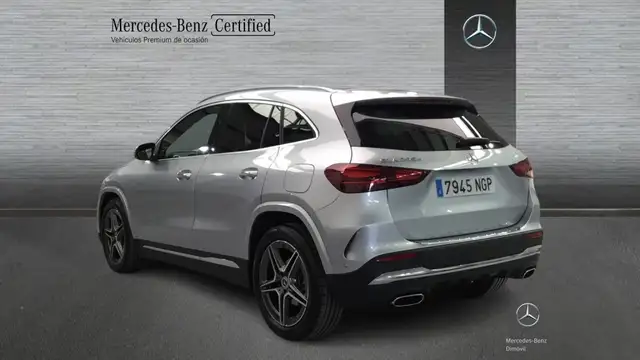 Mercedes-Benz Gla view 4
