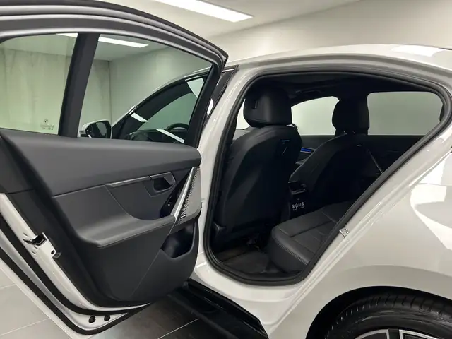 BMW M view 12
