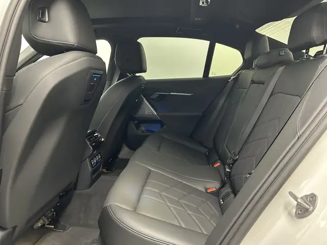BMW M view 14