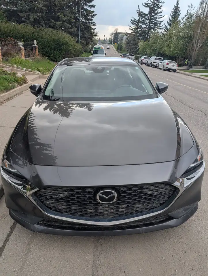 Mazda 3 снимка Mazda 3