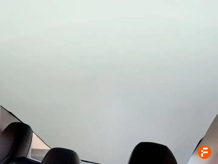 Tesla Model 3 2023, foto 20