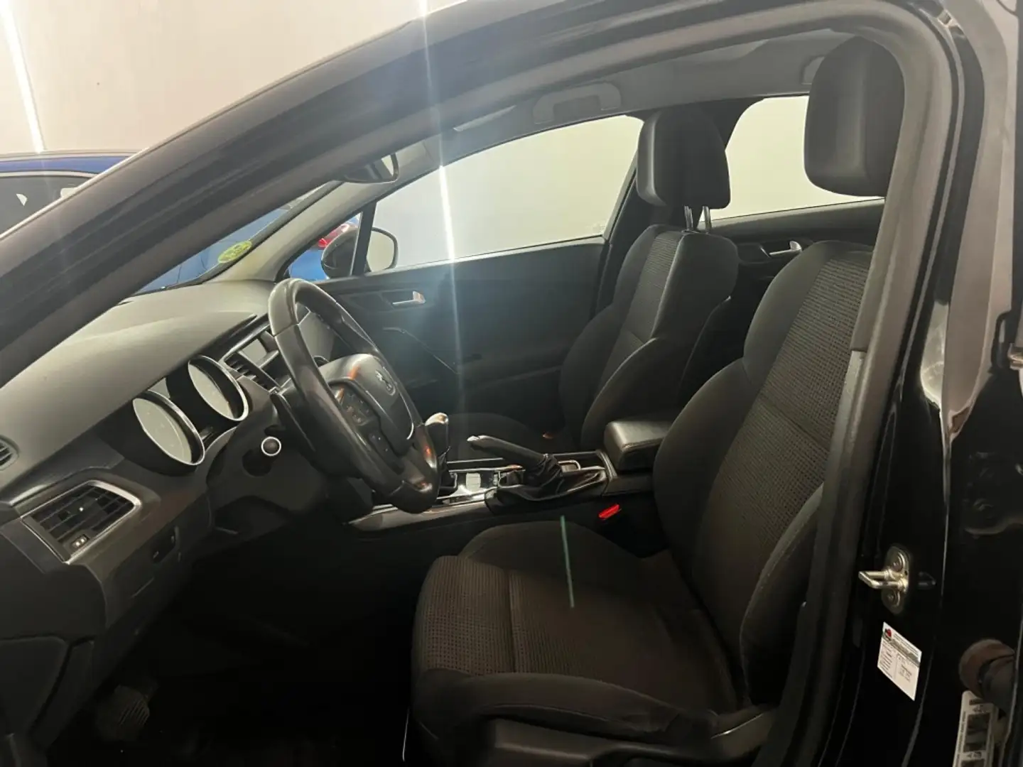 Peugeot 508 SW1.6e-HDI Blue Lion Access CMP Negro - 2