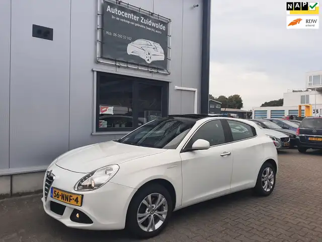 2010 Alfa Romeo Giulietta in White for sale