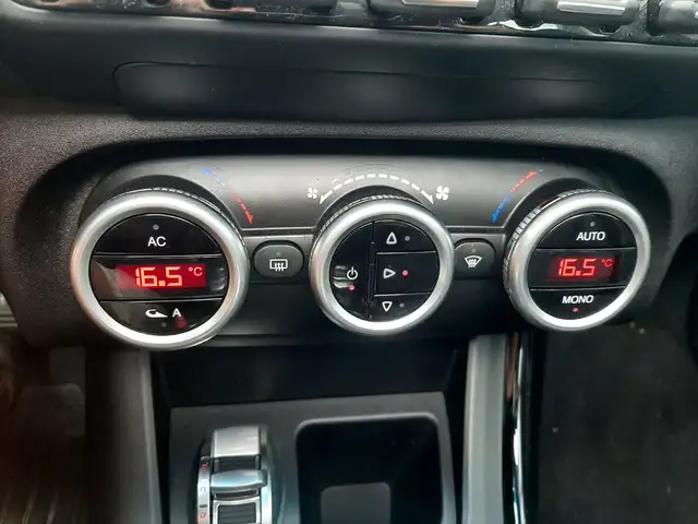 Alfa Romeo Giulietta view 18