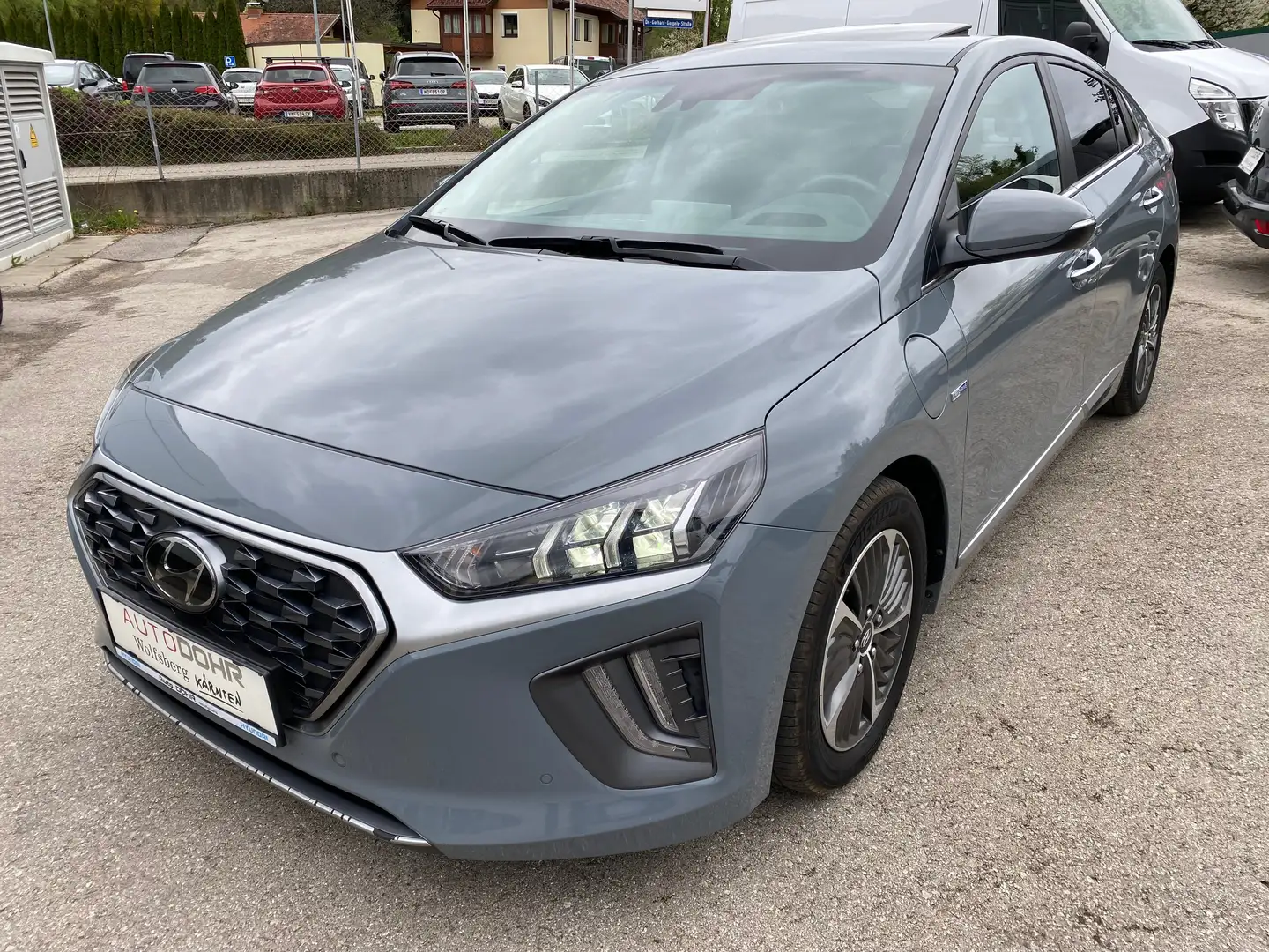 Hyundai IONIQ 1,6 GDi Plug-In PHEV Level 6 DCT Aut. Grau - 1