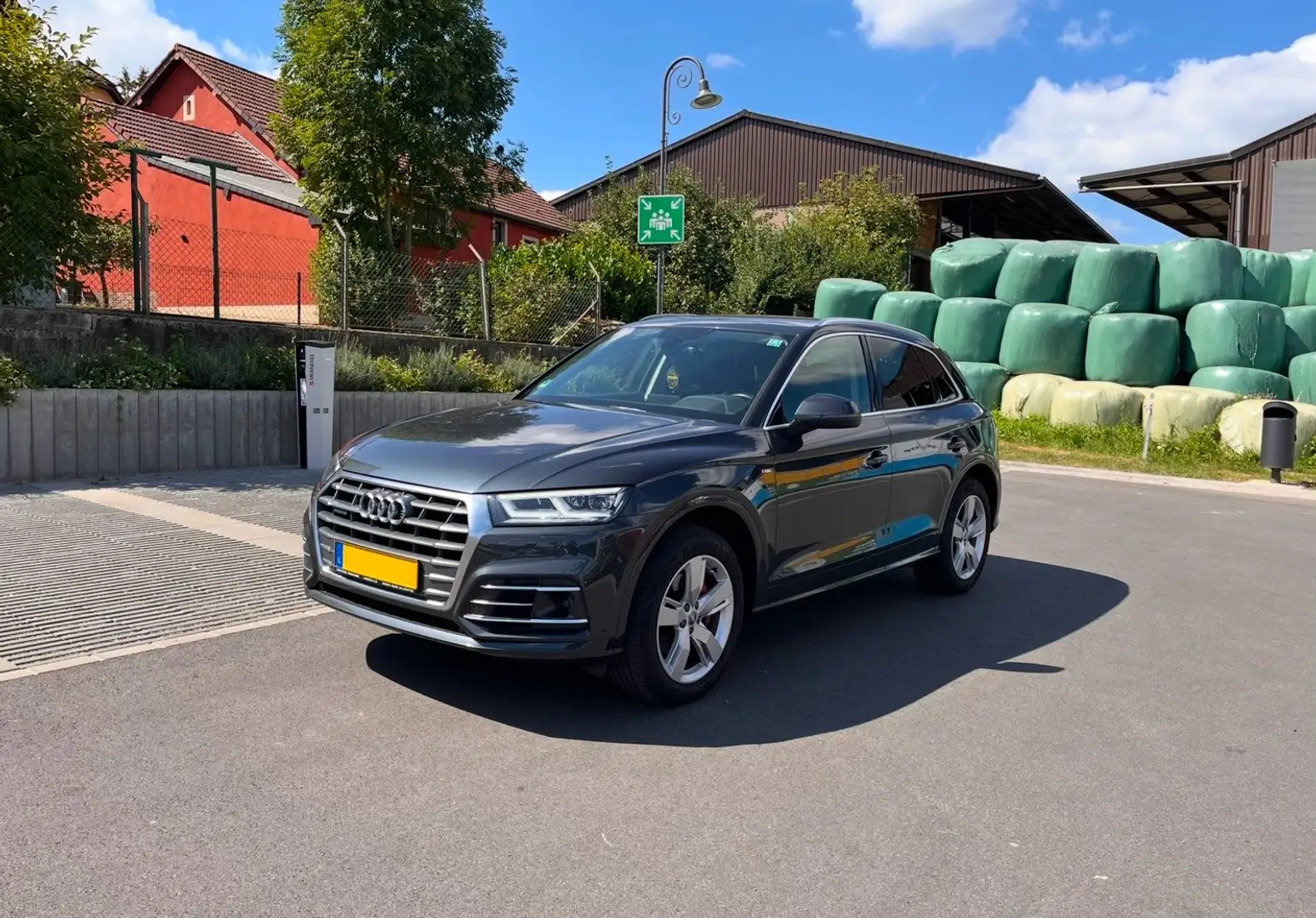 Audi Q5 2.0 TDI quattro S tronic Sline Gris - 1