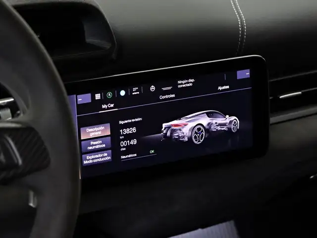 Maserati MC20 view 9