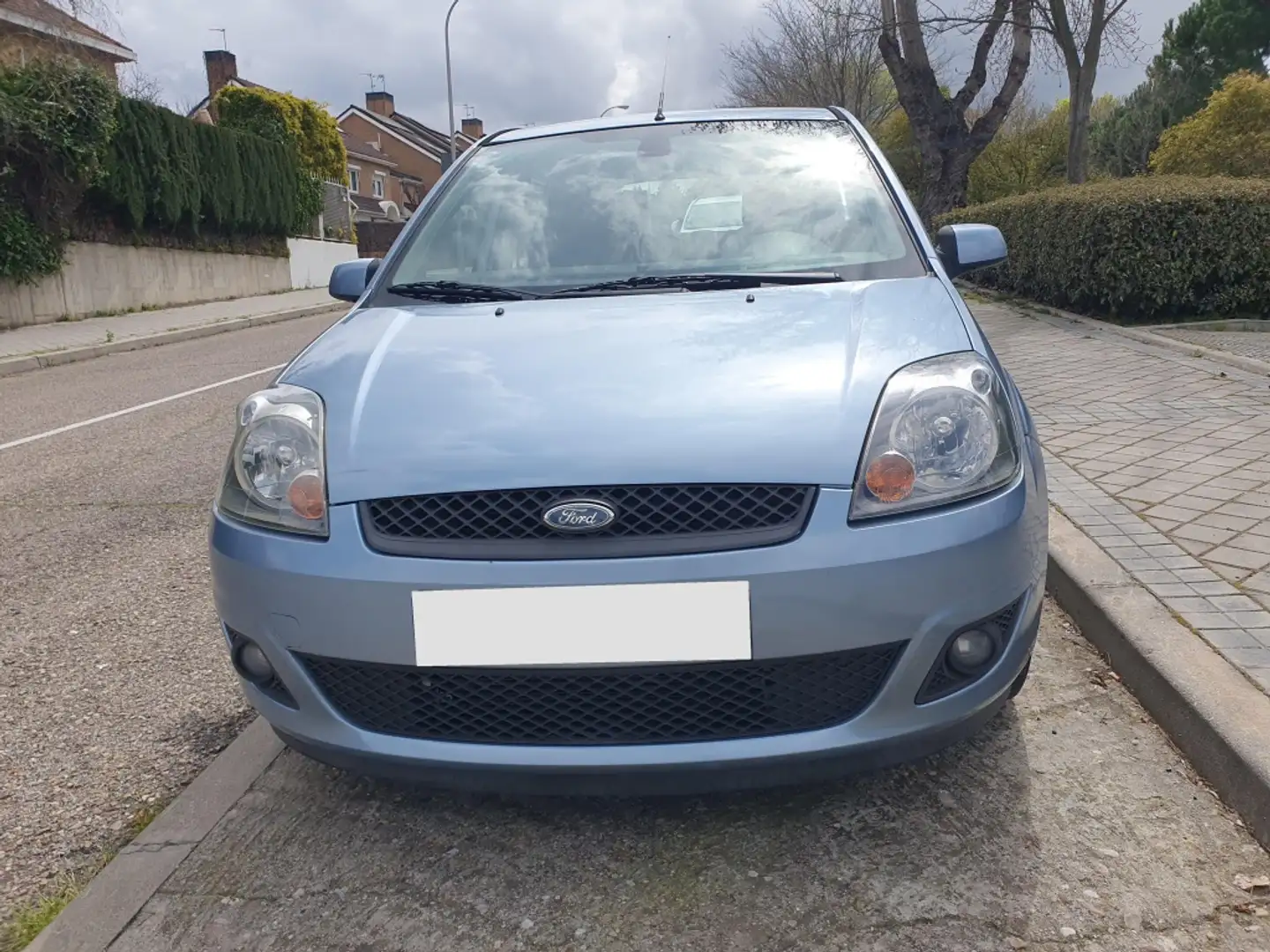 Ford Fiesta 1.4 Futura Azul - 2