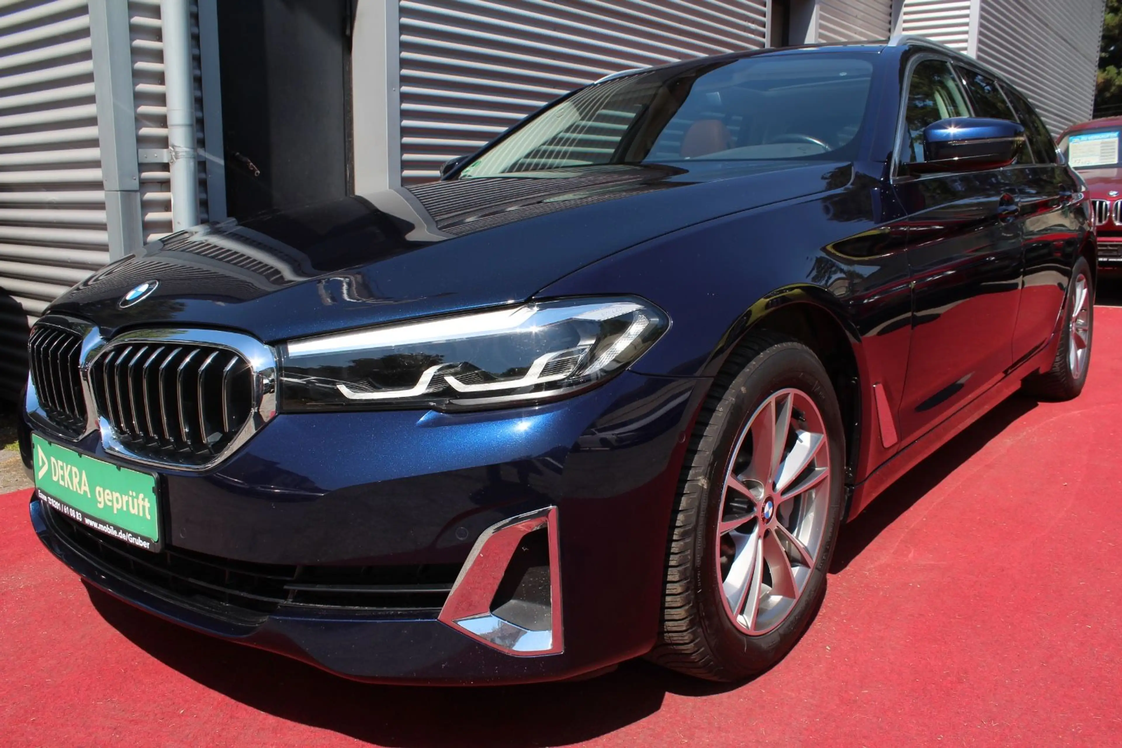 BMW 530 i TOURING LUXURY-LINE NAVI PANO LEDER BRAUN
