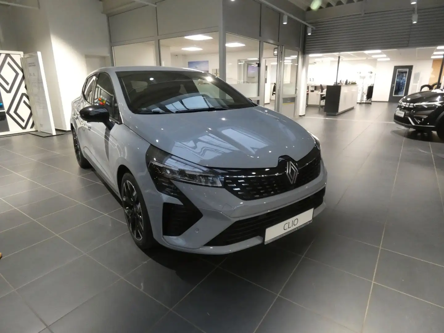 Renault Clio V Techno Grijs - 1