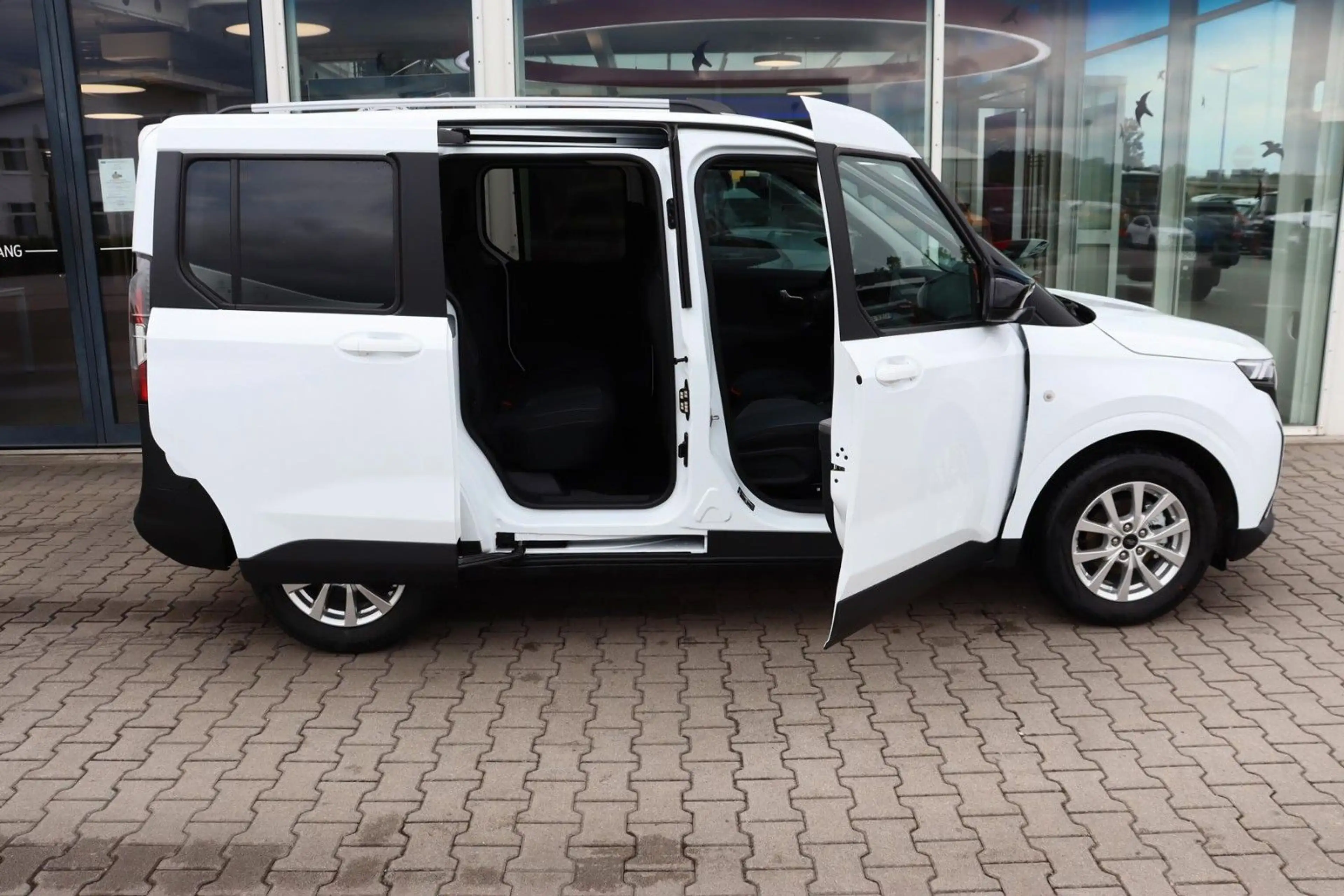Ford Tourneo Courier Titanium 1.0 EcoB. 2,99%* AHK — photo 14