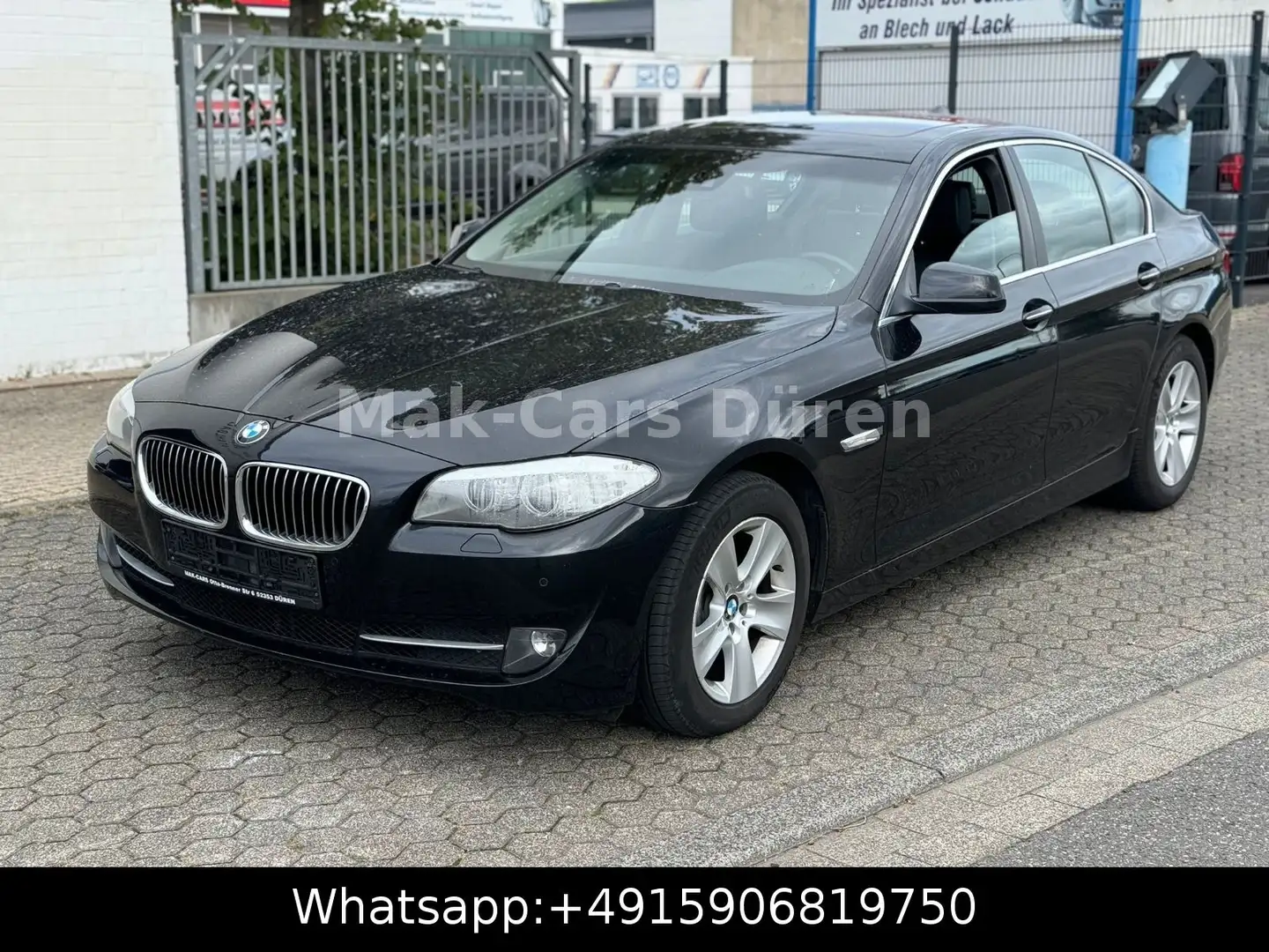 BMW 520 i / NAVI / TEMPO / KLIMAAUT. / LEDER Schwarz - 2