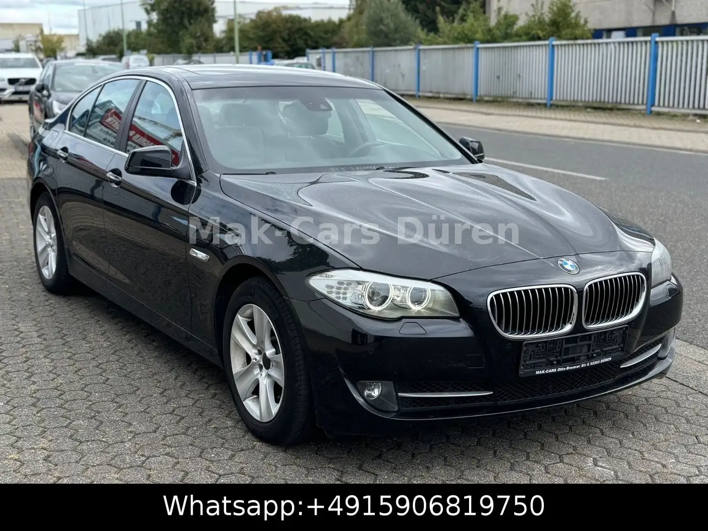 BMW 520 i / NAVI / TEMPO / KLIMAAUT. / LEDER Schwarz - 1