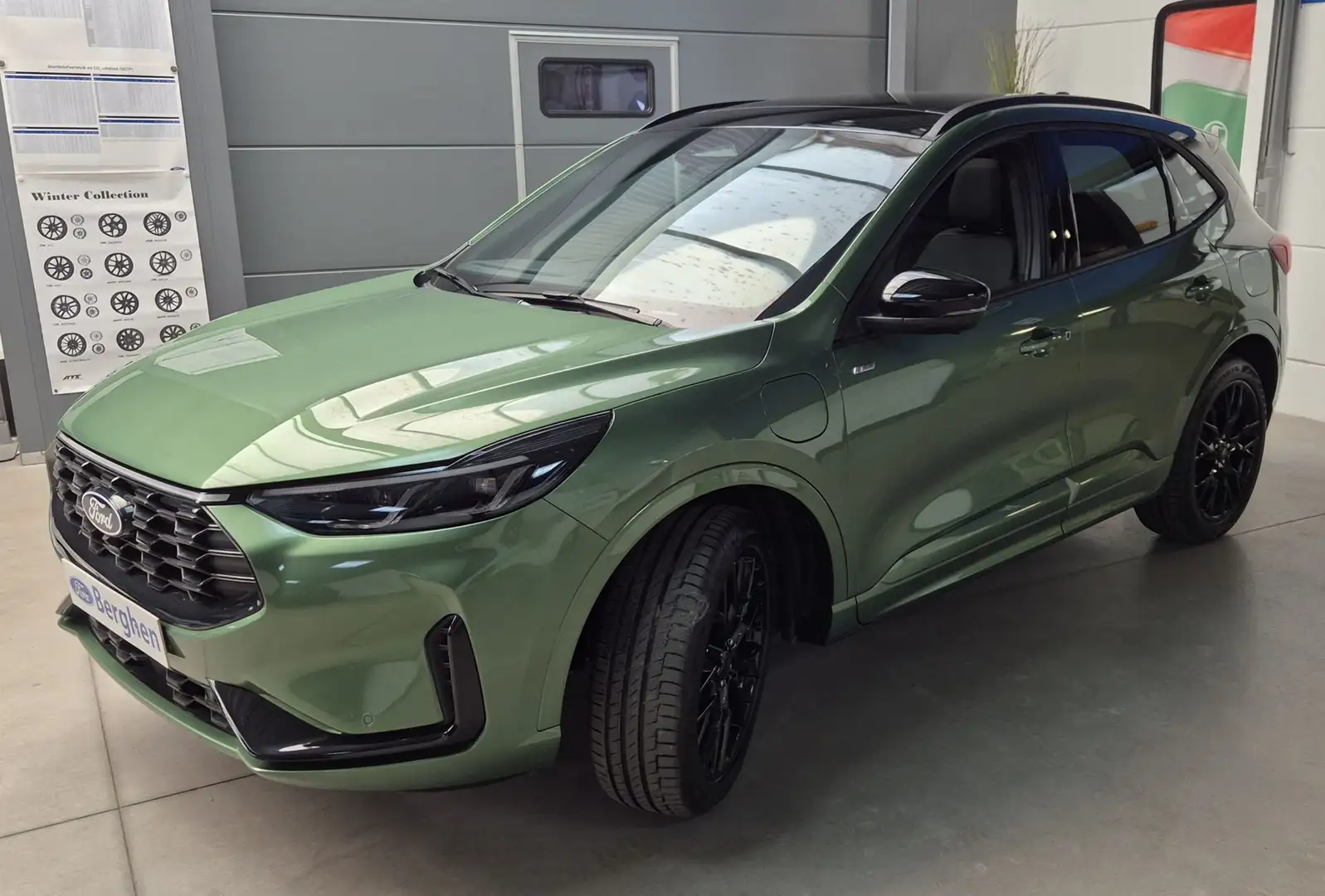 Ford Kuga PHEV ST-Line X Groen - 2