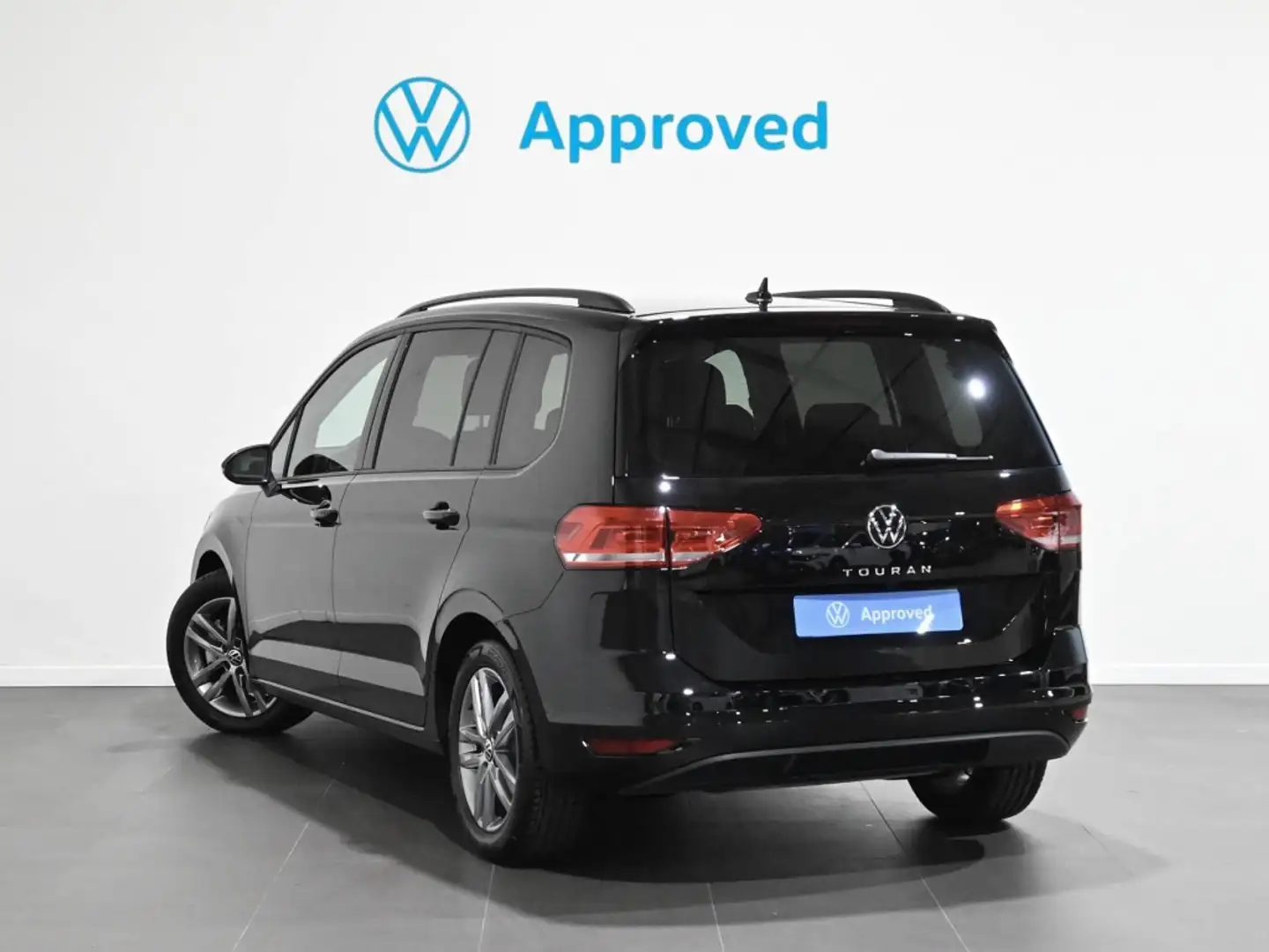 Volkswagen Touran 1.5 TSI Más DSG7 110kW Negro - 2