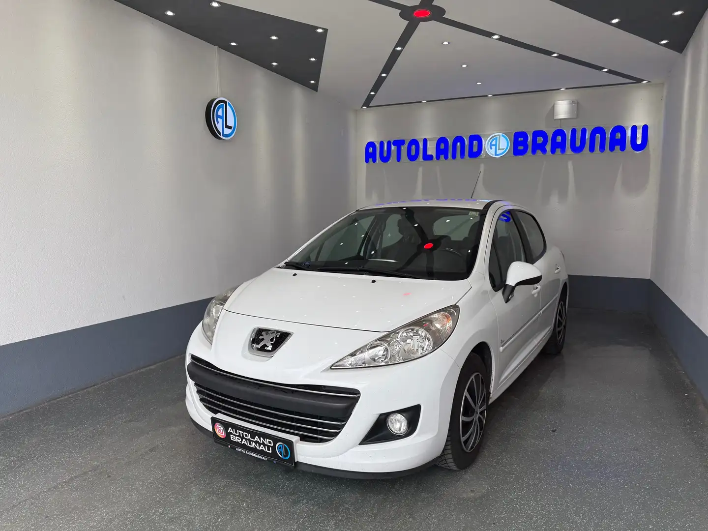 Peugeot 207 Active 1,4 16V White - 1