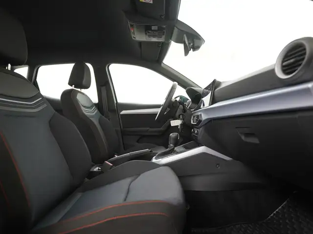 SEAT Arona view 3