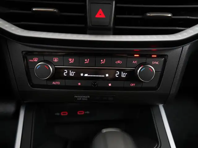 SEAT Arona view 12