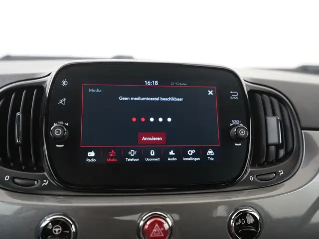 Fiat 500C view 13