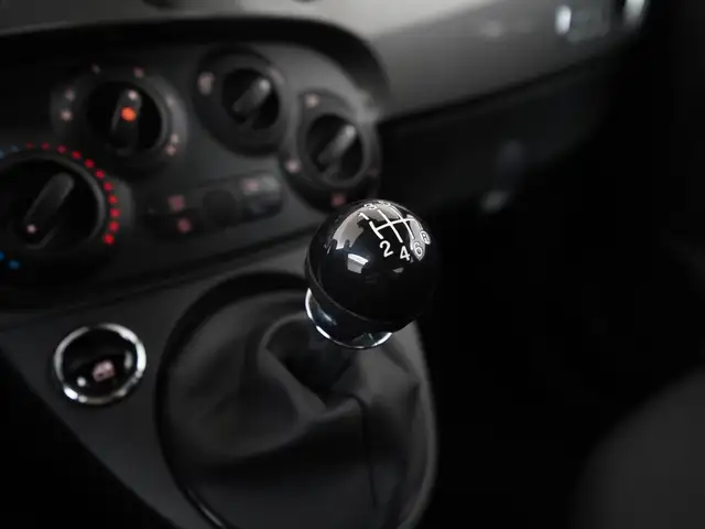 Fiat 500C view 10