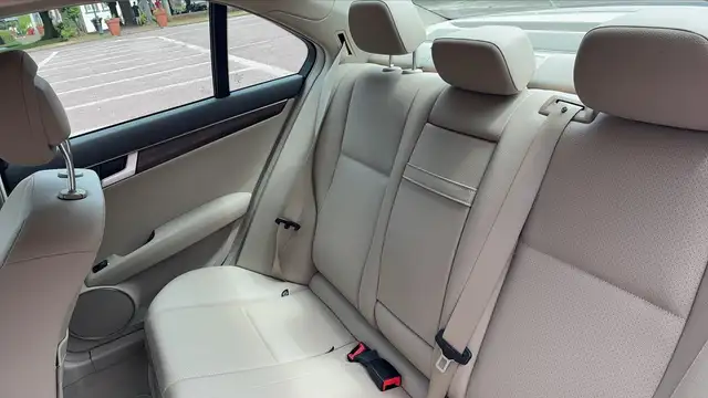 Mercedes-Benz Unknown Model view 9