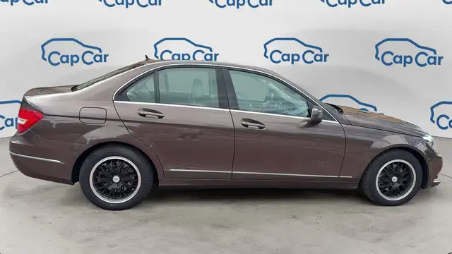 Mercedes-Benz Unknown Model view 4
