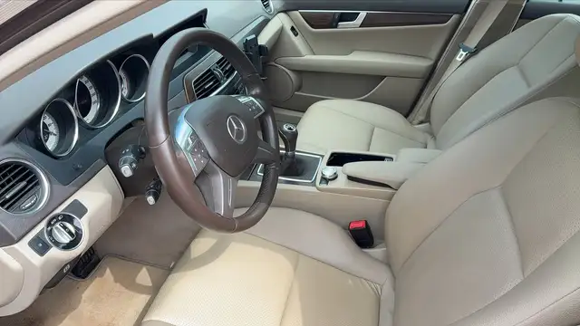 Mercedes-Benz Unknown Model view 8