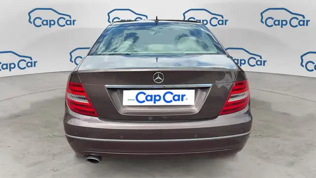 Mercedes-Benz Unknown Model view 3