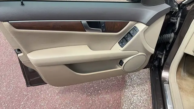 Mercedes-Benz Unknown Model view 7