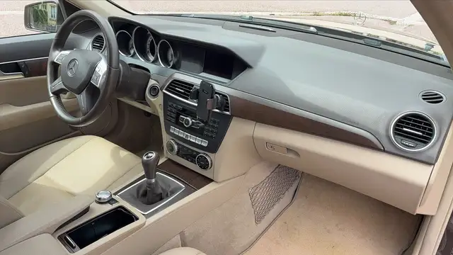 Mercedes-Benz Unknown Model view 10