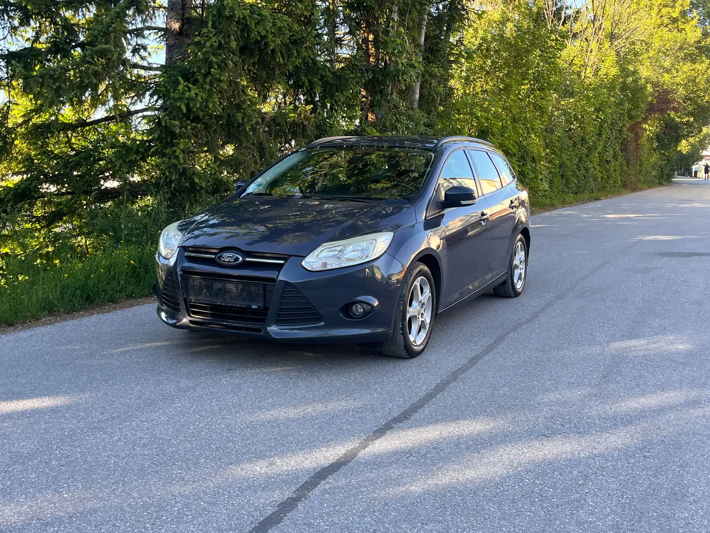 Ford Focus 1.6TDci Top Ausstattung Euro 5 Grau - 1