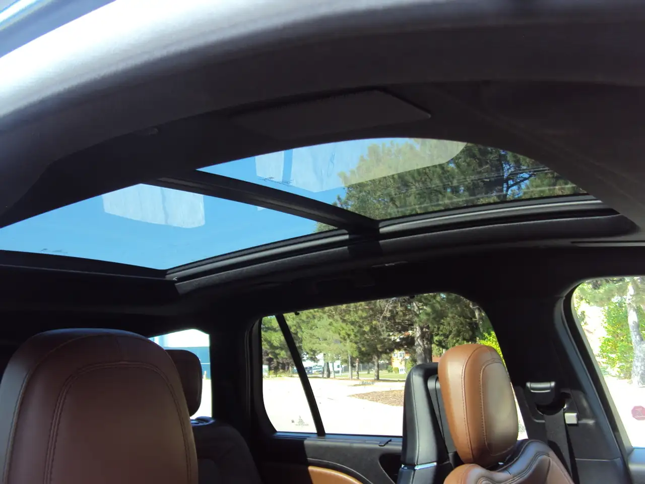 Lincoln Aviator снимка Lincoln Aviator