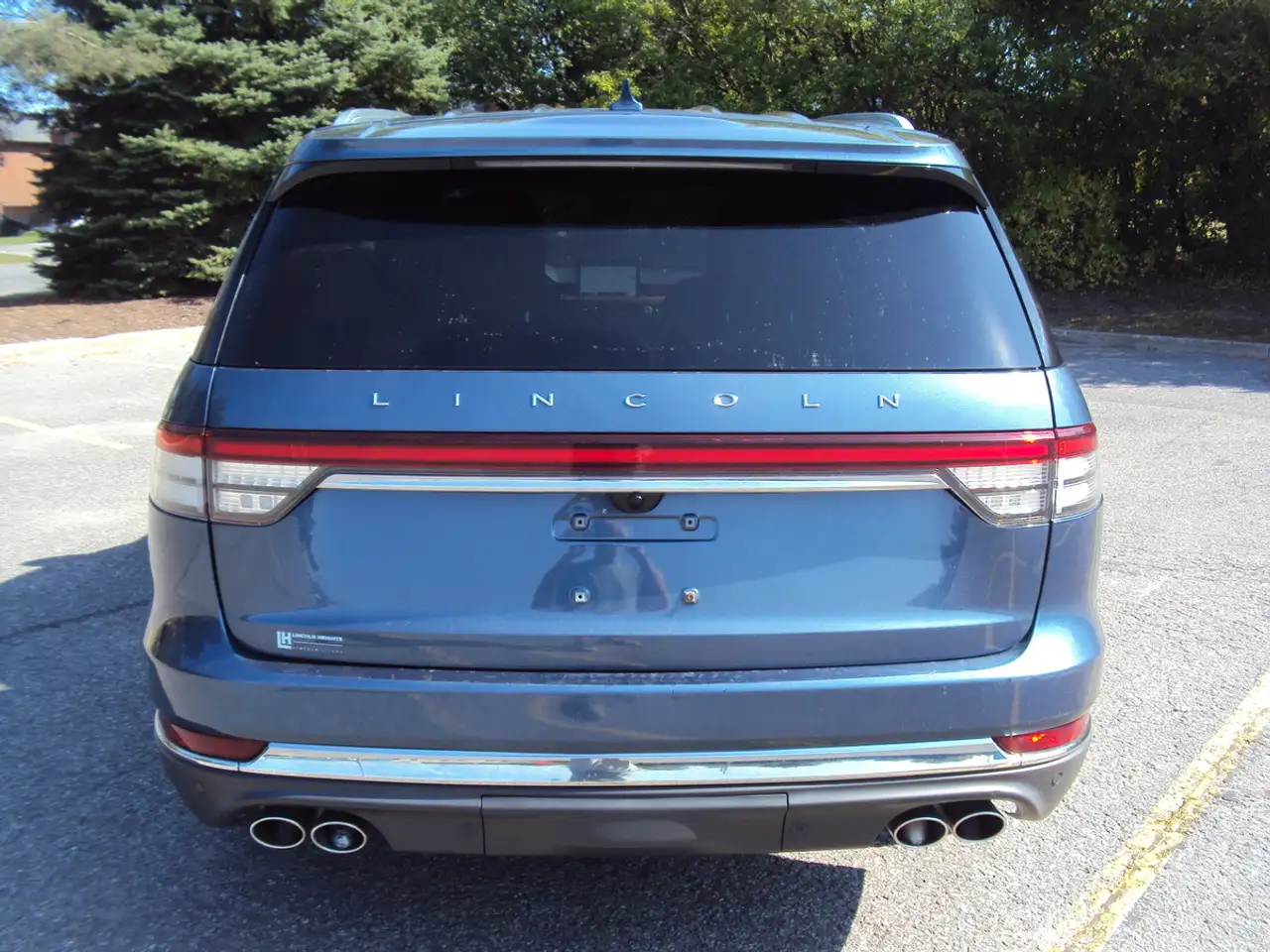 Lincoln Aviator снимка Lincoln Aviator