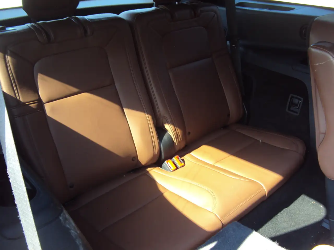 Lincoln Aviator снимка Lincoln Aviator