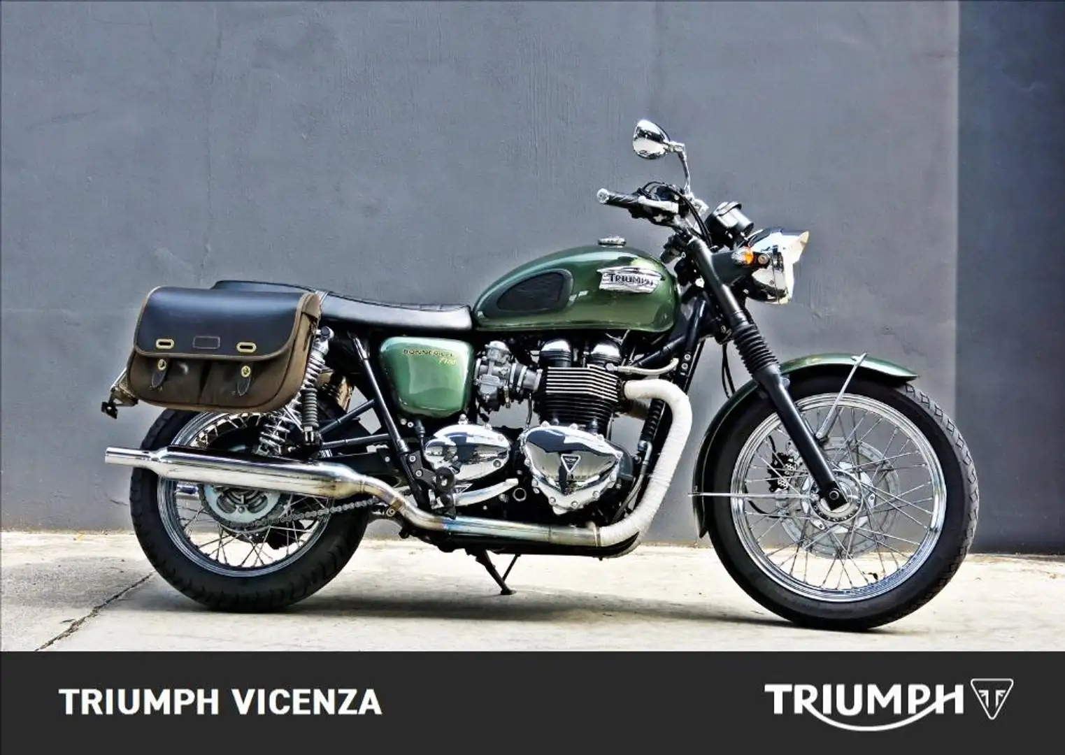 Triumph Bonneville T100 Verde - 2