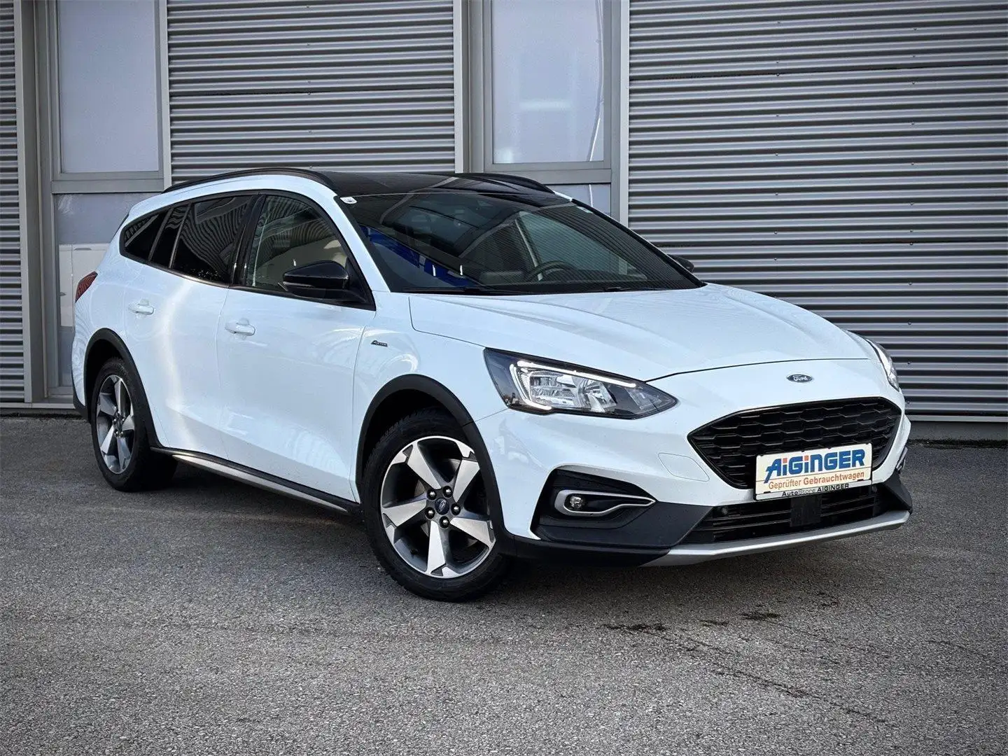 Ford Focus ACTIVE X Turnier 125PS EcoBoost Weiß - 1