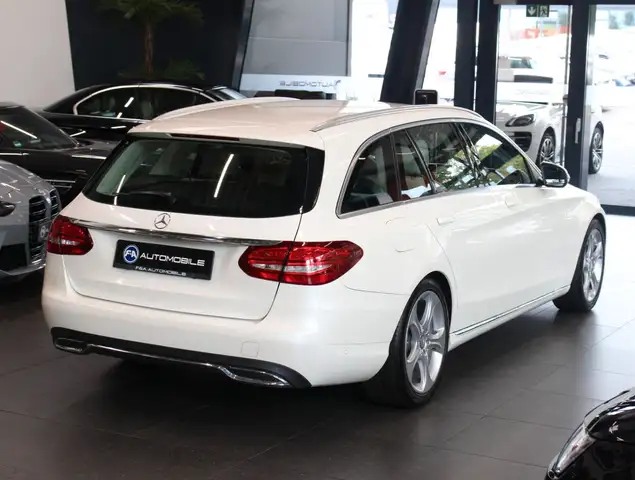 Mercedes-Benz C-Class view 5