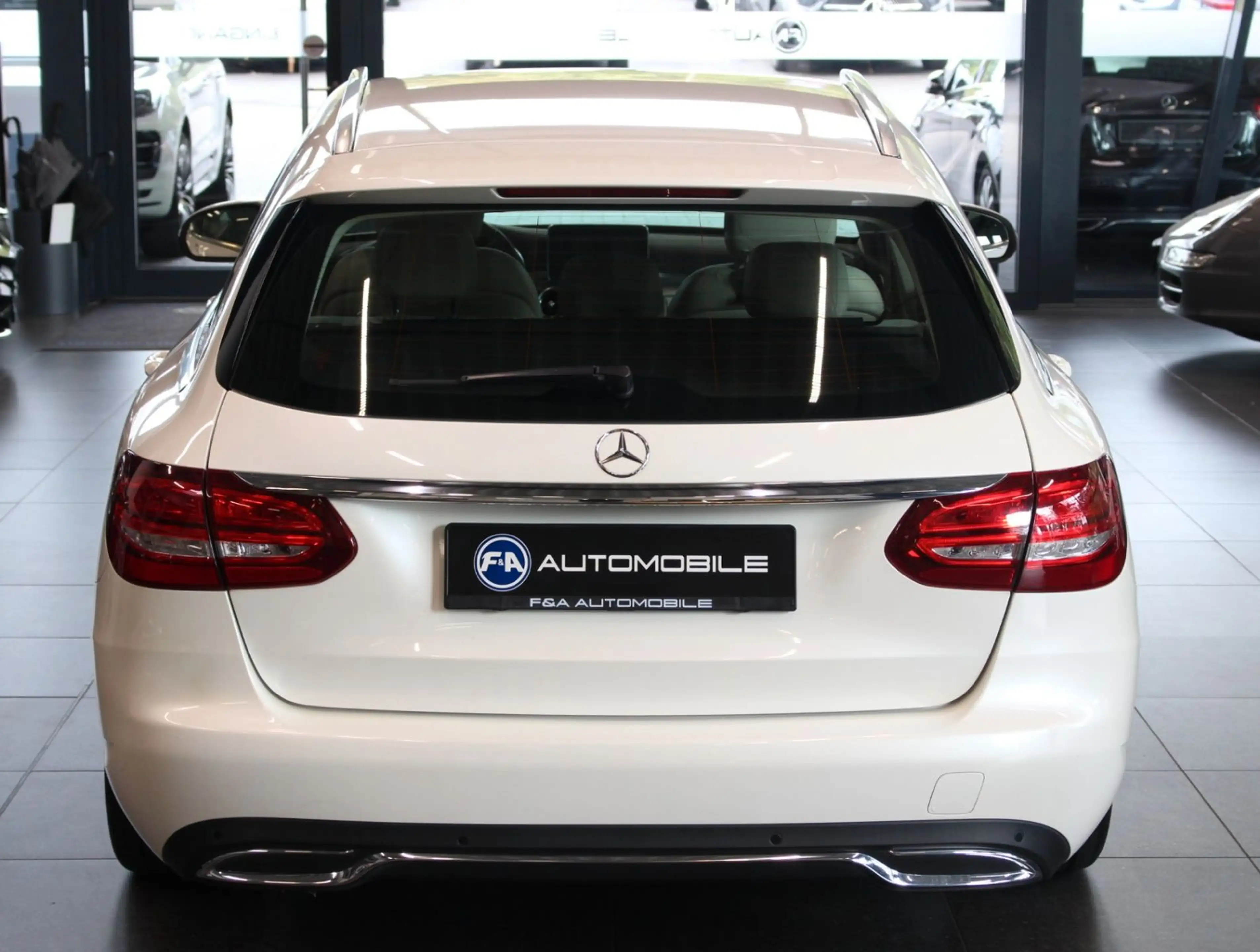 Mercedes-Benz C 250 BlueTEC T EXCLUSIVE*AHK*HUD-UP — photo 6