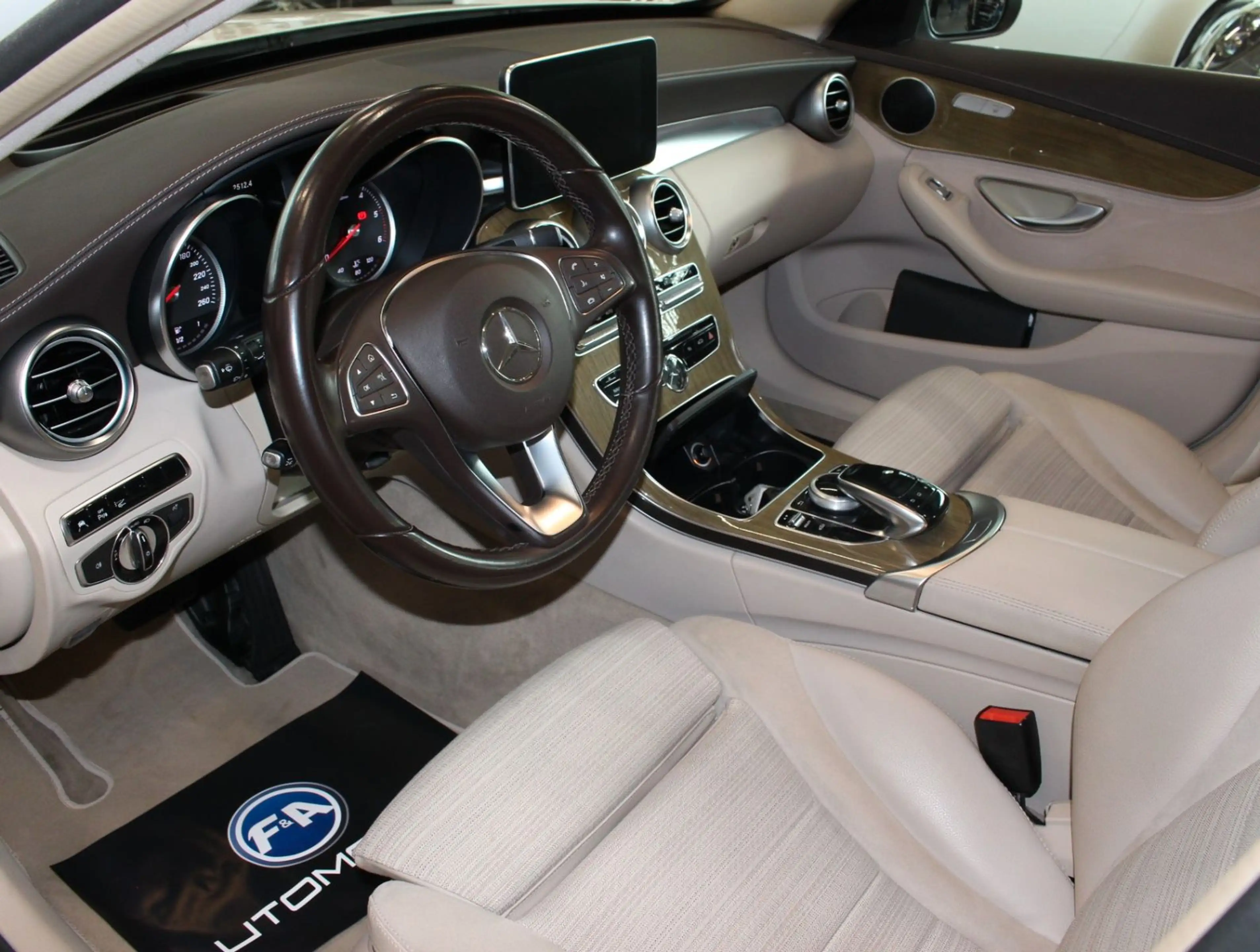 Mercedes-Benz C 250 BlueTEC T EXCLUSIVE*AHK*HUD-UP — photo 13