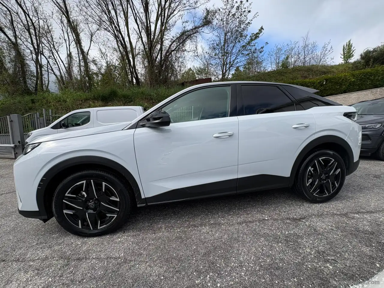 Peugeot 3008 Hybrid 136 e-DCS6 Allure 8