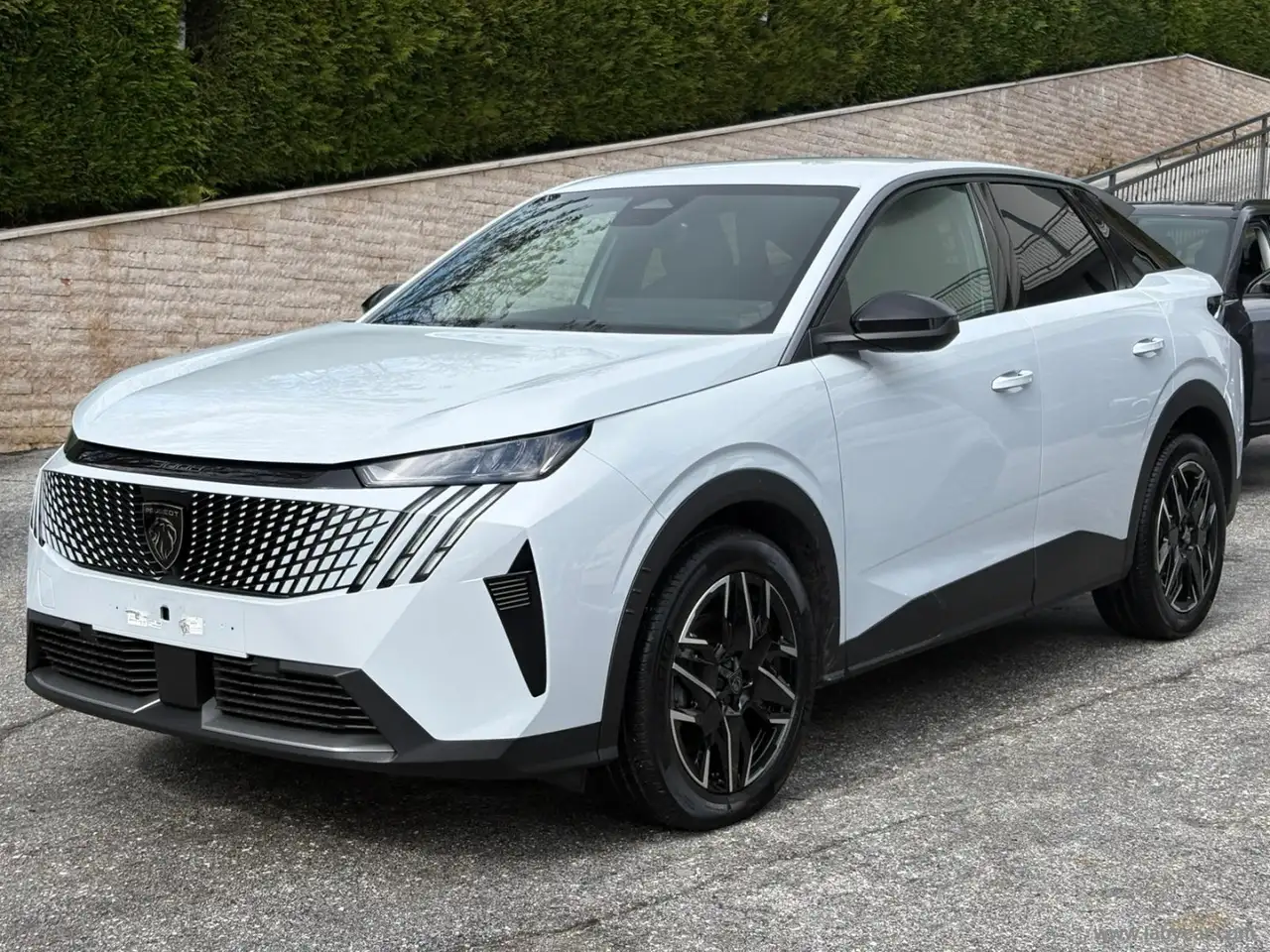 Peugeot 3008 Hybrid 136 e-DCS6 Allure