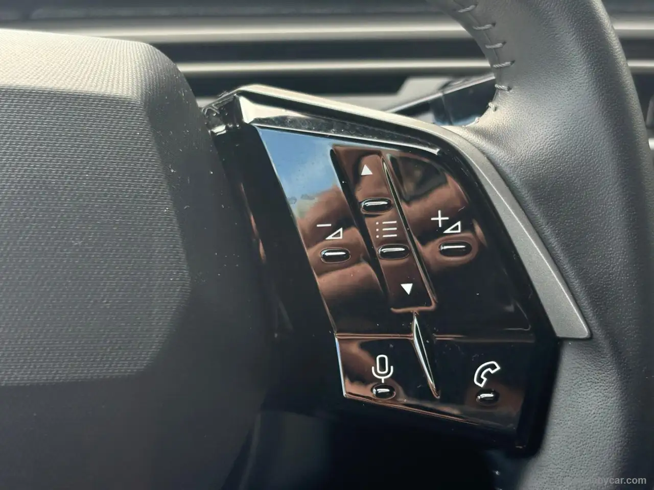 Peugeot 3008 Hybrid 136 e-DCS6 Allure 18