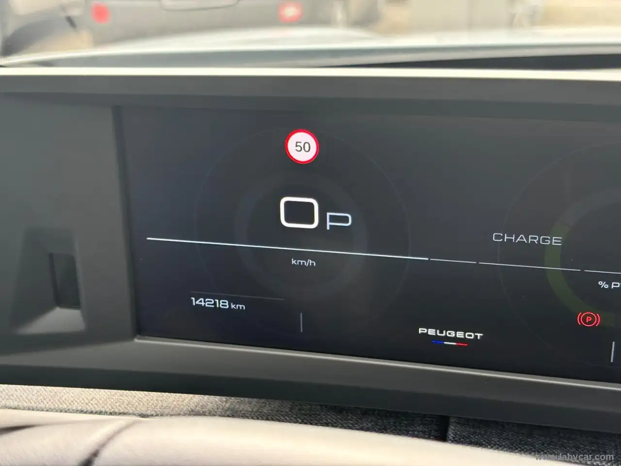 Peugeot 3008 Hybrid 136 e-DCS6 Allure 16