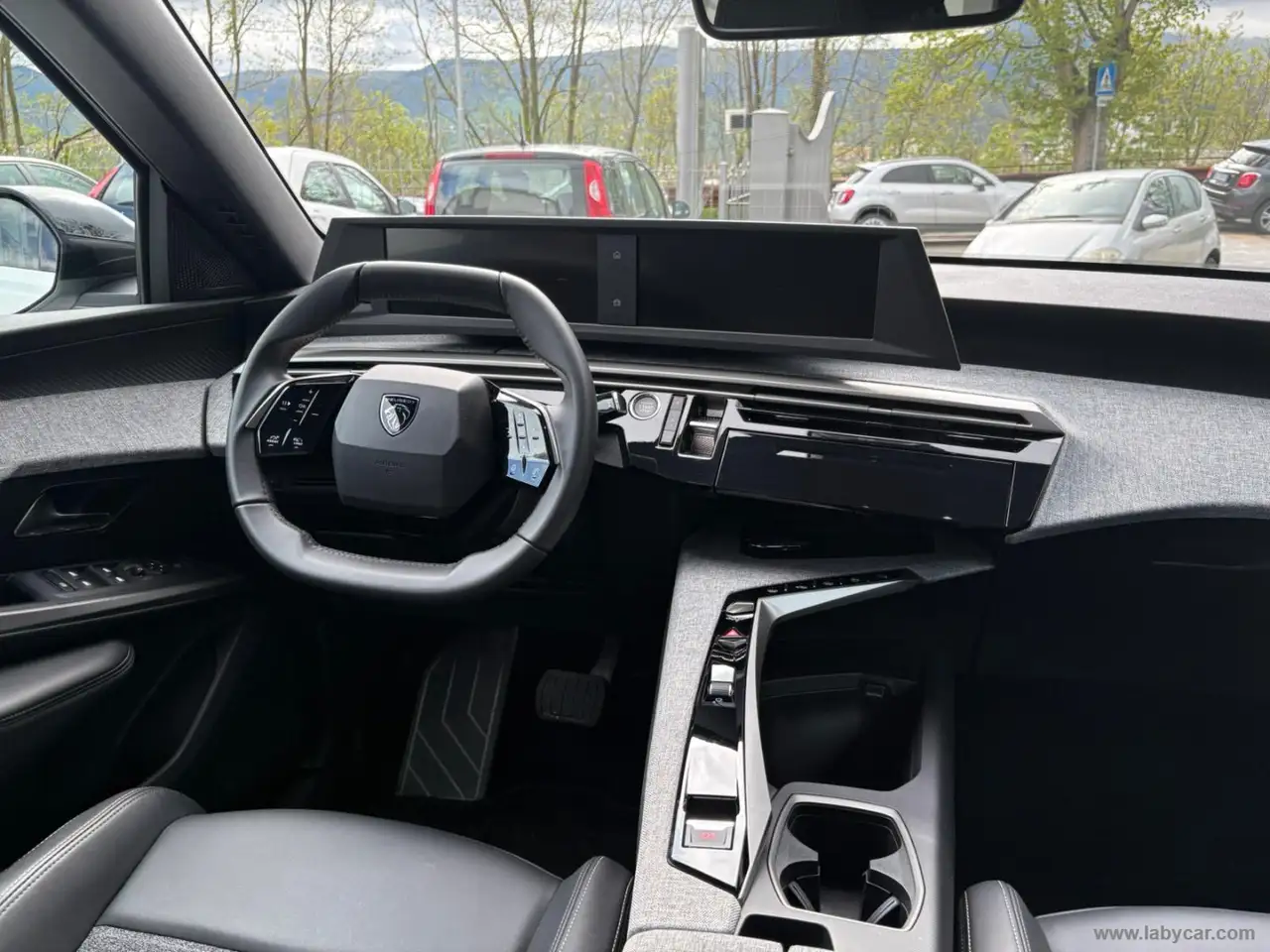 Peugeot 3008 Hybrid 136 e-DCS6 Allure 11