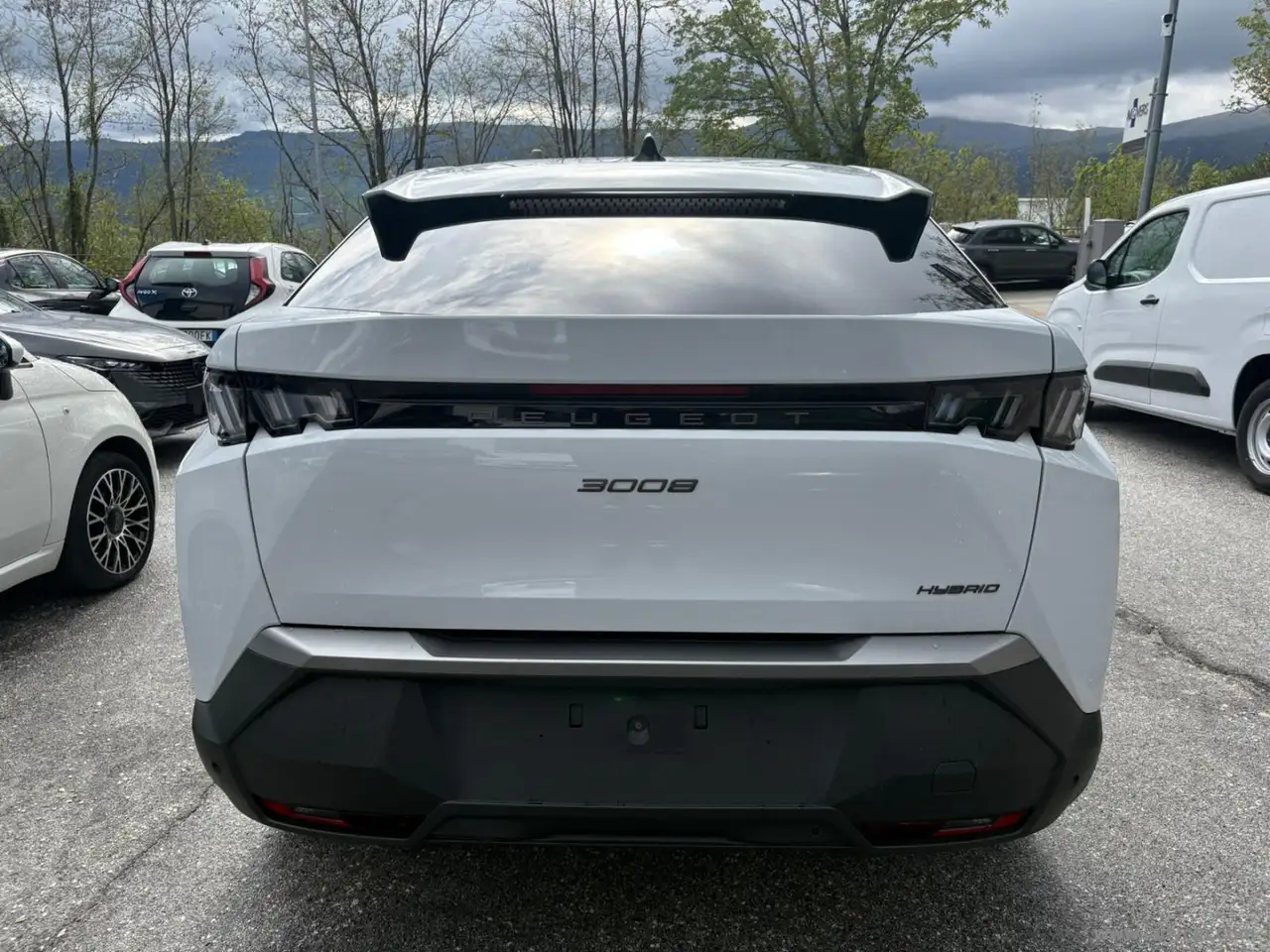 Peugeot 3008 Hybrid 136 e-DCS6 Allure 6