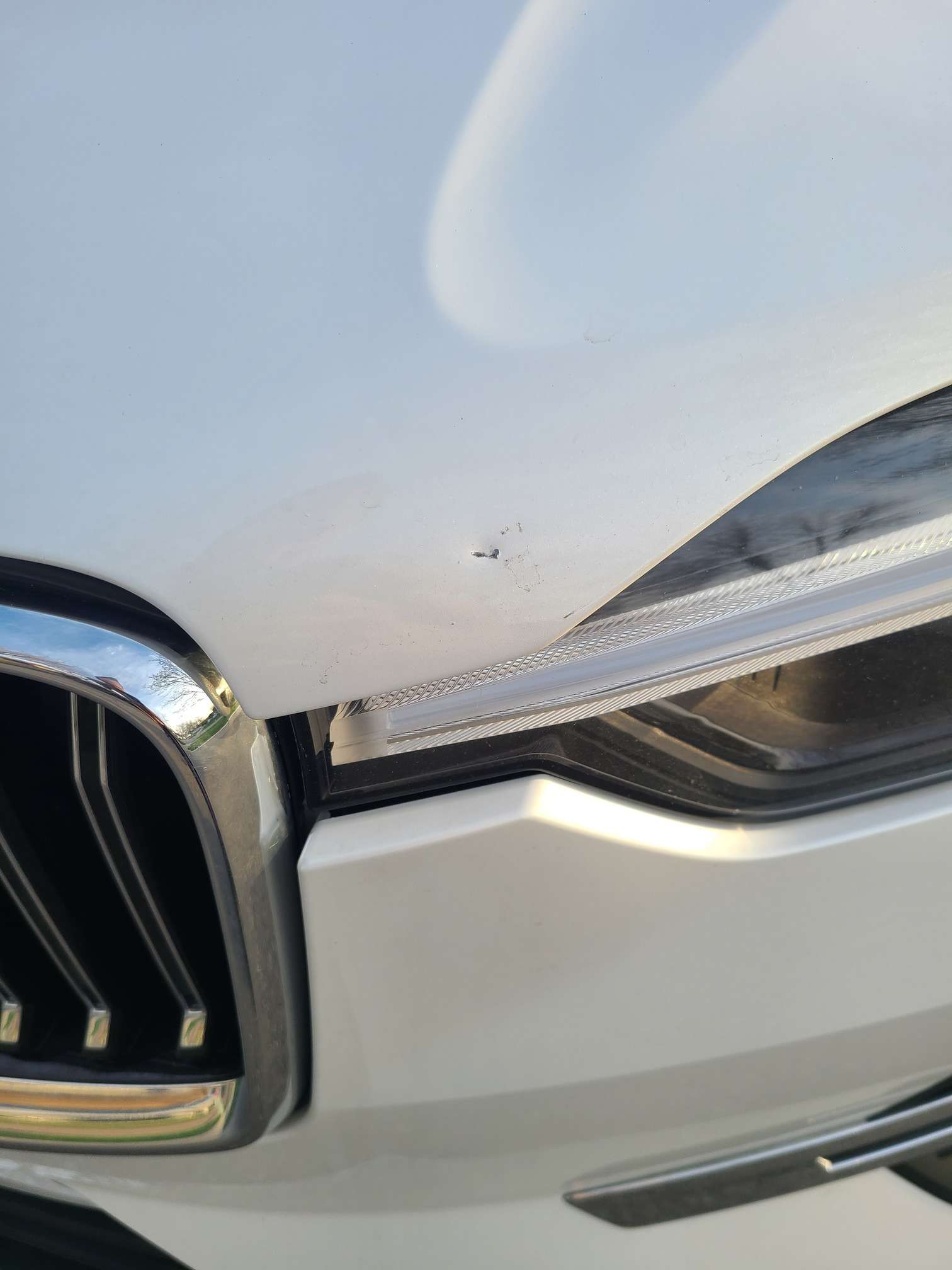 2023 Volvo XC60 T8 Core Bright thumb 6