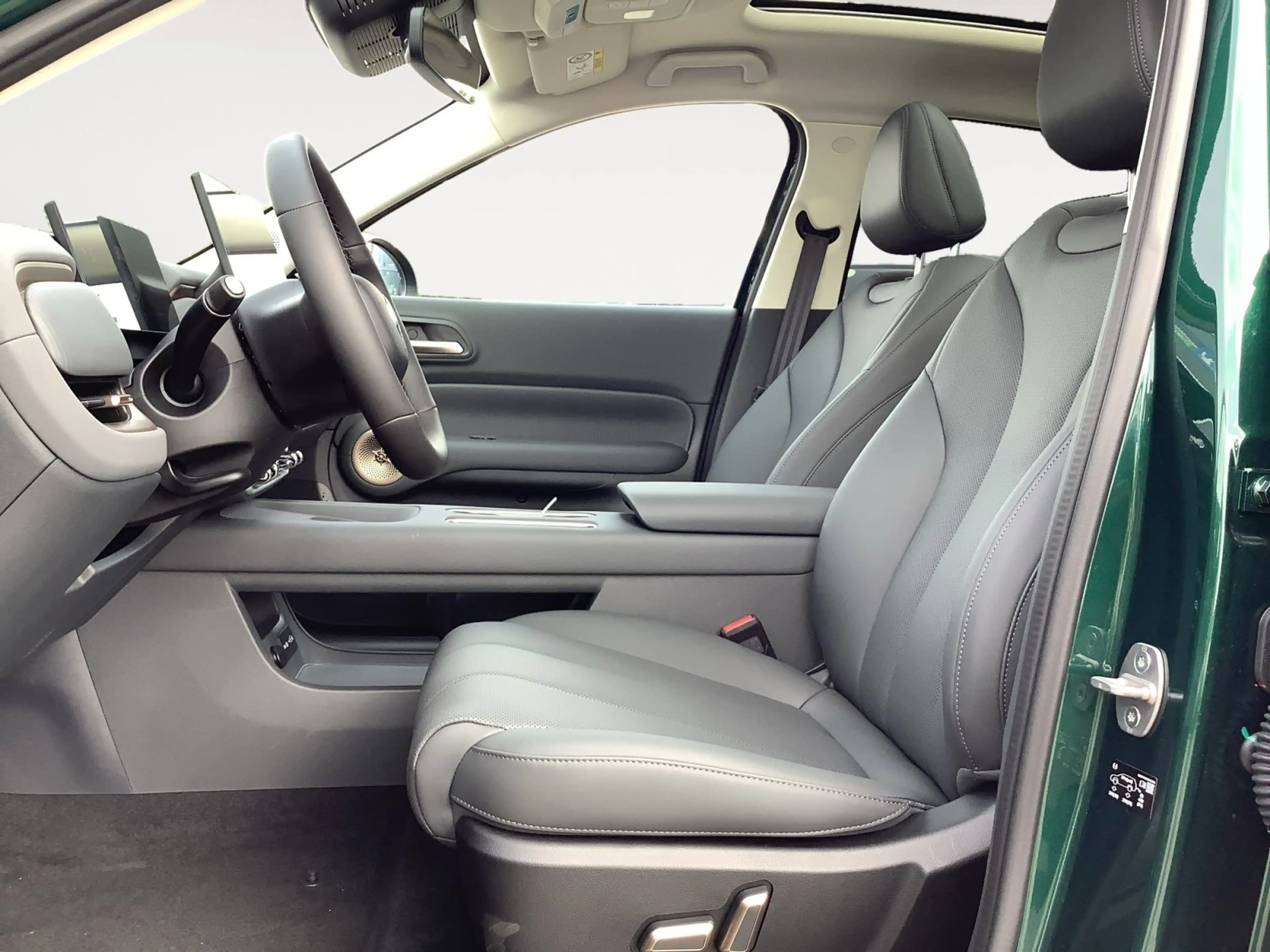 Ora GWM ORA  5 SUV Hybrid Luxury 1,5 Turbo 2-Gang DHT — photo 9